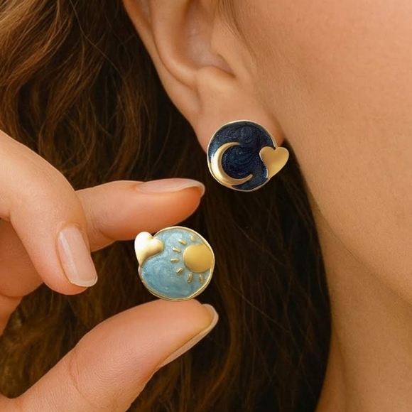 ποΈMinimalist Sun & Moon Enamel Earrings | 925 Silver Posts | Vintage Style ππ - Picture 4 of 10
